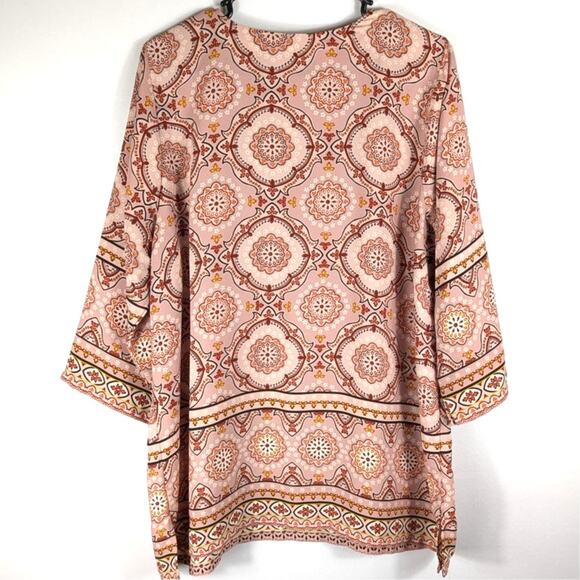 Violet + Claire 1X Boho Medallion Print Blouse Pink 3/4 Sleeve Plus Size Top - Picture 4 of 4